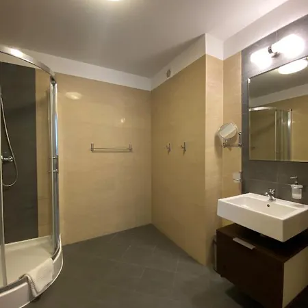 Osrodek Warszawianka Resort *