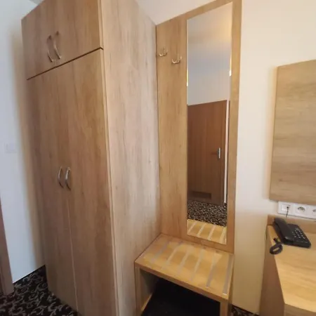 Osrodek Warszawianka Resort *