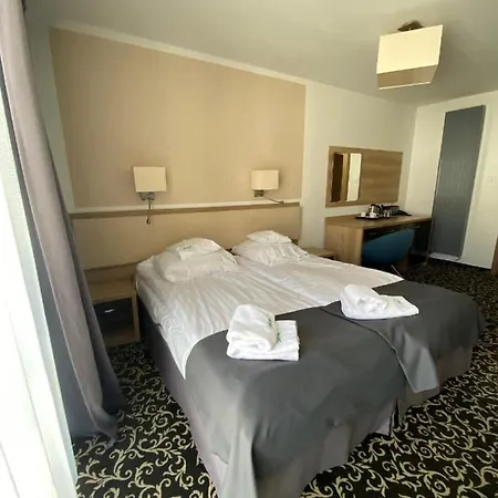 Osrodek Warszawianka * シフィノウイシチェ